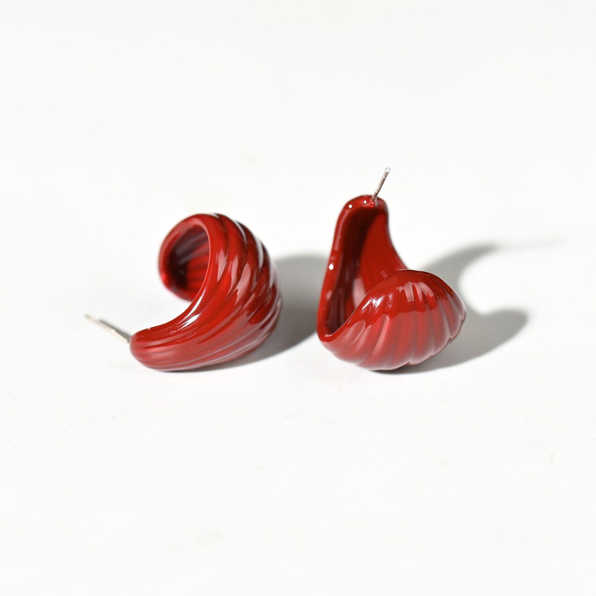 Vintage thick-plated K real gold handmade drip earrings women s retro Hong Kong style medieval stud earrings niche red earrings
Vintage thick-plated K real gold handmade drip earrings women s retro Hong Kong style medieval stud earrings niche red earrings