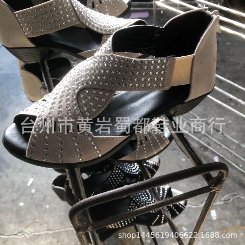 Chang summer new thick heel high heel women s sandals rhinestone rear zipper hollow thick heel fish mouth sandals 43 бежевый
Chang summer new thick heel high heel women s sandals rhinestone rear zipper hollow thick heel fish mouth sandals 43 бежевый