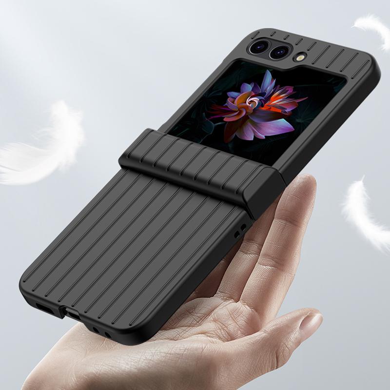For Samsung Galaxy Z Flip5 5G Shockproof Case Striped Design Phone Case Anti-Fall Hard PC Cover Black
For Samsung Galaxy Z Flip5 5G Shockproof Case Striped Design Phone Case Anti-Fall Hard PC Cover Black
