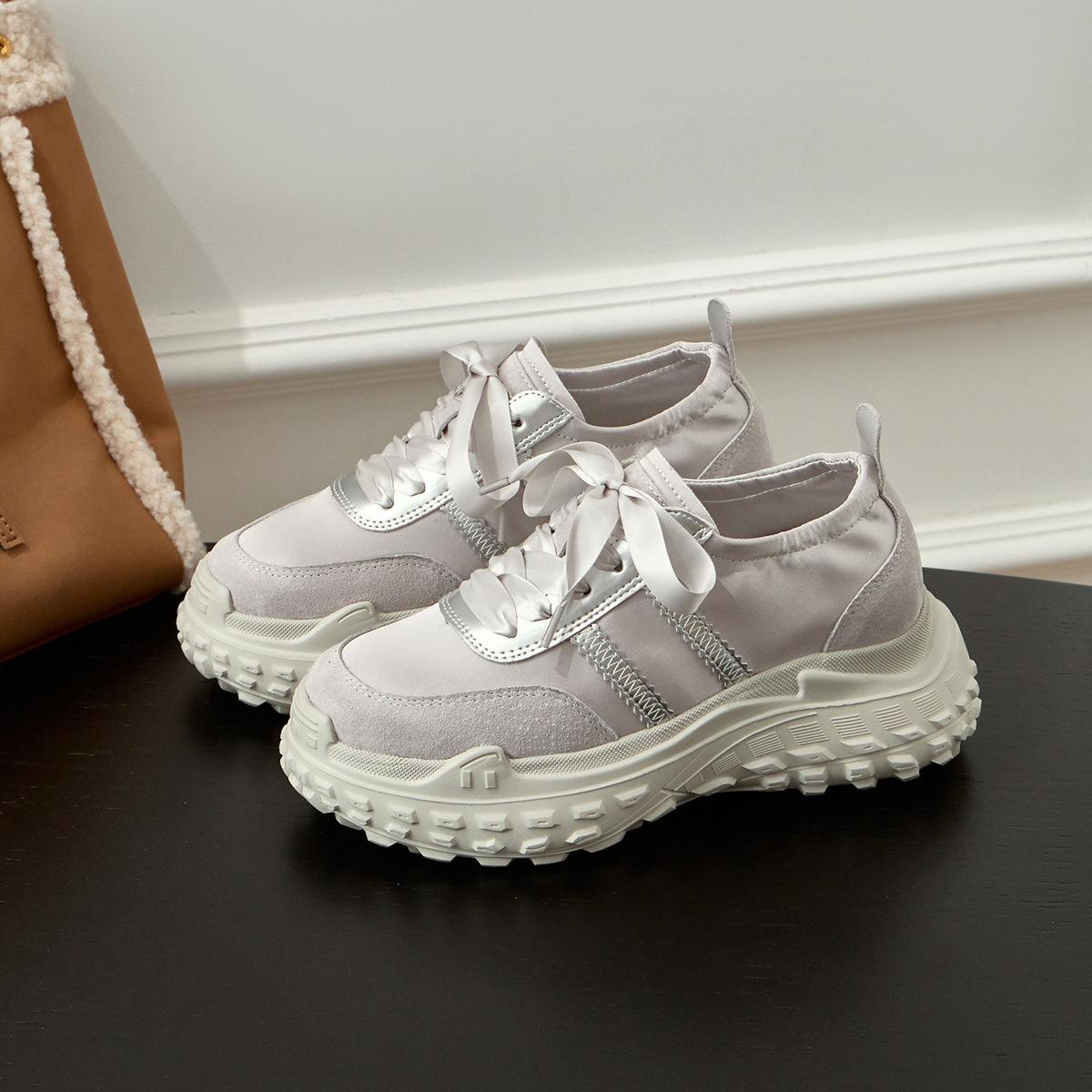 Small thick-soled inner height-increasing Forrest Gump shoes for women s 2025 new summer leather breathable satin casual German training shoes 40
Small thick-soled inner height-increasing Forrest Gump shoes for women s 2025 new summer leather breathable satin casual German training shoes 40