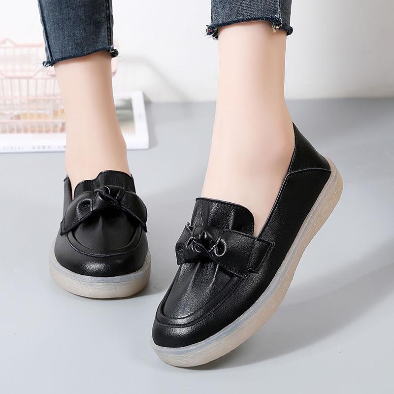 Leather bow slip-on shoes women s shoes fashion soft-faced soft-soled mother shoes 35 бежевий
Leather bow slip-on shoes women s shoes fashion soft-faced soft-soled mother shoes 35 бежевий