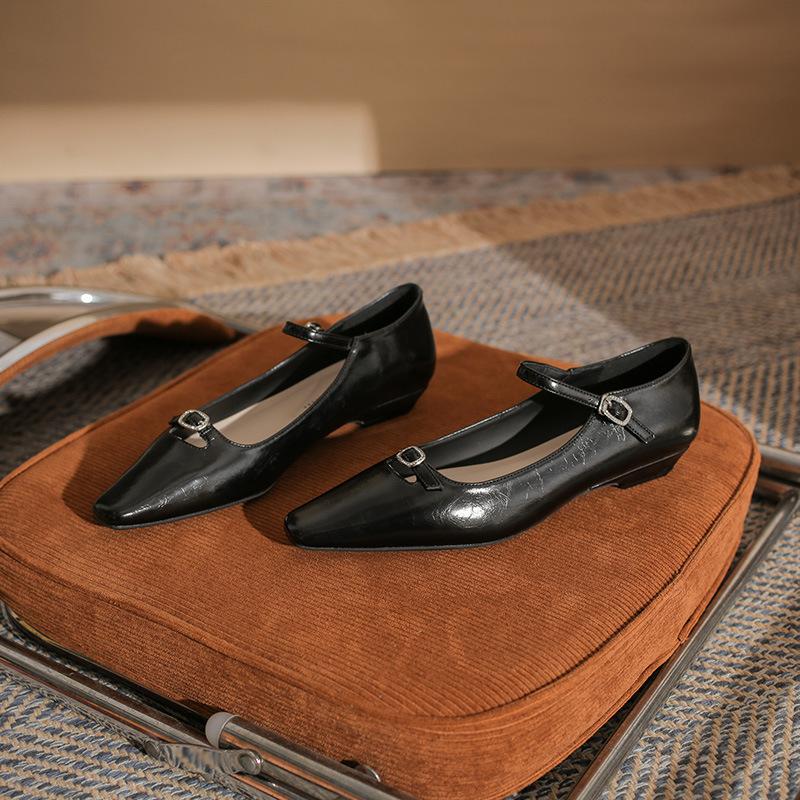 Fashion temperament, short heels, flat shoes, women s small square head with comfortable rhinestone buckle, exquisite wedge heel single shoes 34
Fashion temperament, short heels, flat shoes, women s small square head with comfortable rhinestone buckle, exquisite wedge heel single shoes 34
