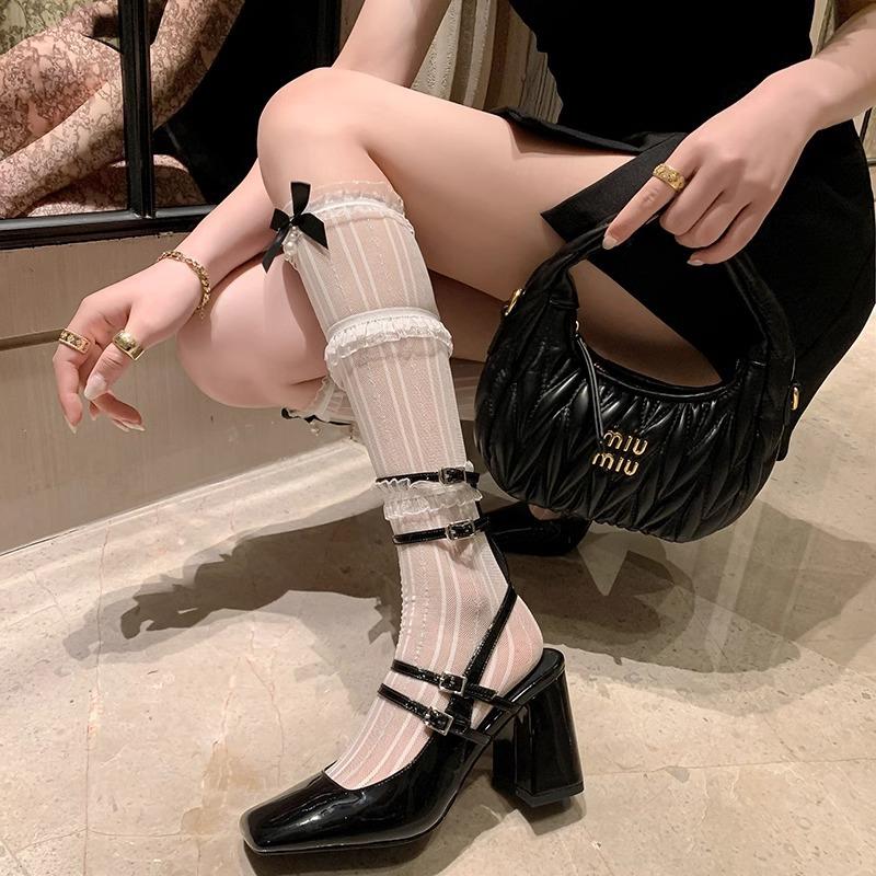 Baotou thick heel sandals women s 2025 summer new straps Roman sandals square head silver word strap Mary Jane single shoes 39
Baotou thick heel sandals women s 2025 summer new straps Roman sandals square head silver word strap Mary Jane single shoes 39