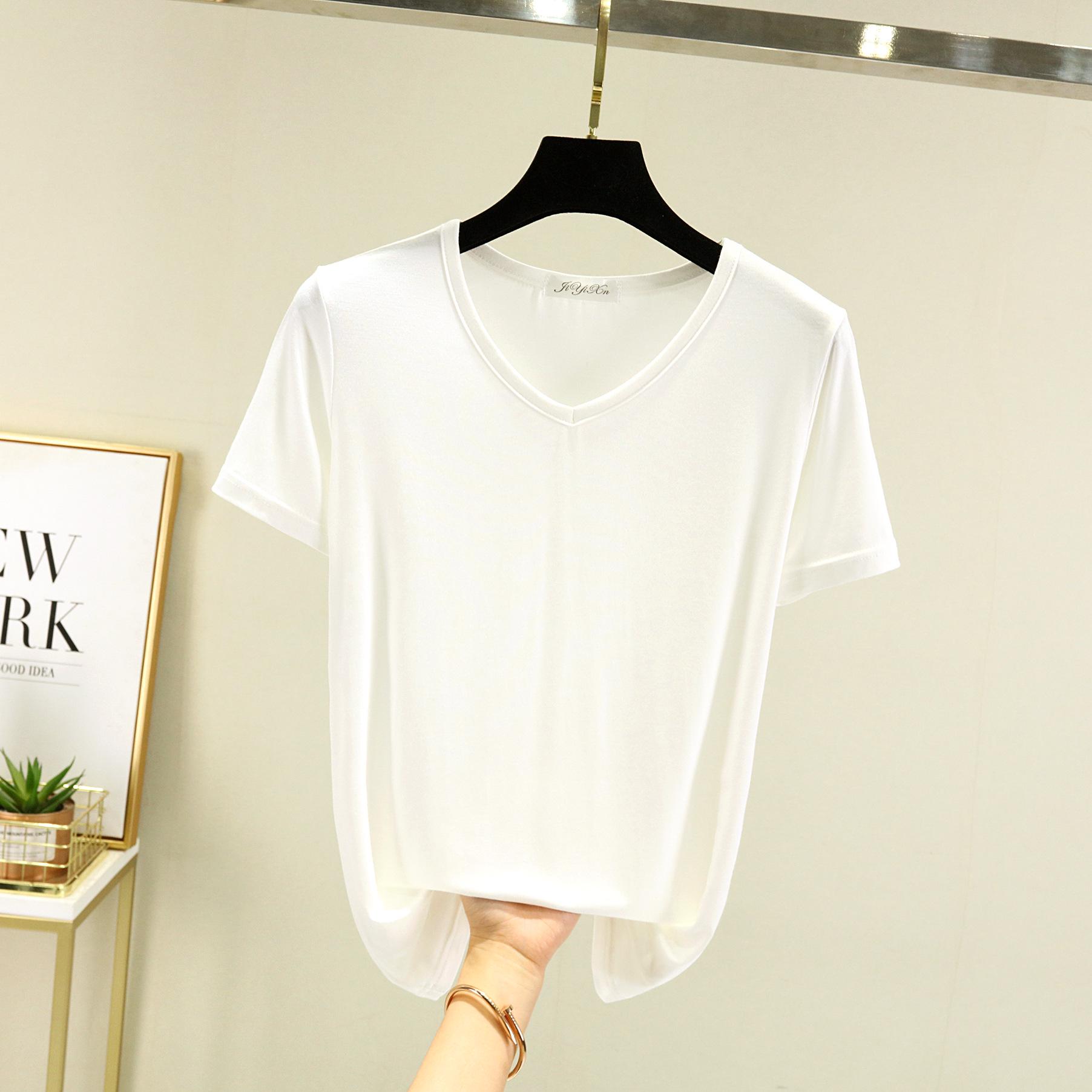 Женская футболка свободного кроя из модала с коротким рукавом и V-образным вырезом белого цвета с ледяным шелком M
Женская футболка свободного кроя из модала с коротким рукавом и V-образным вырезом белого цвета с ледяным шелком M