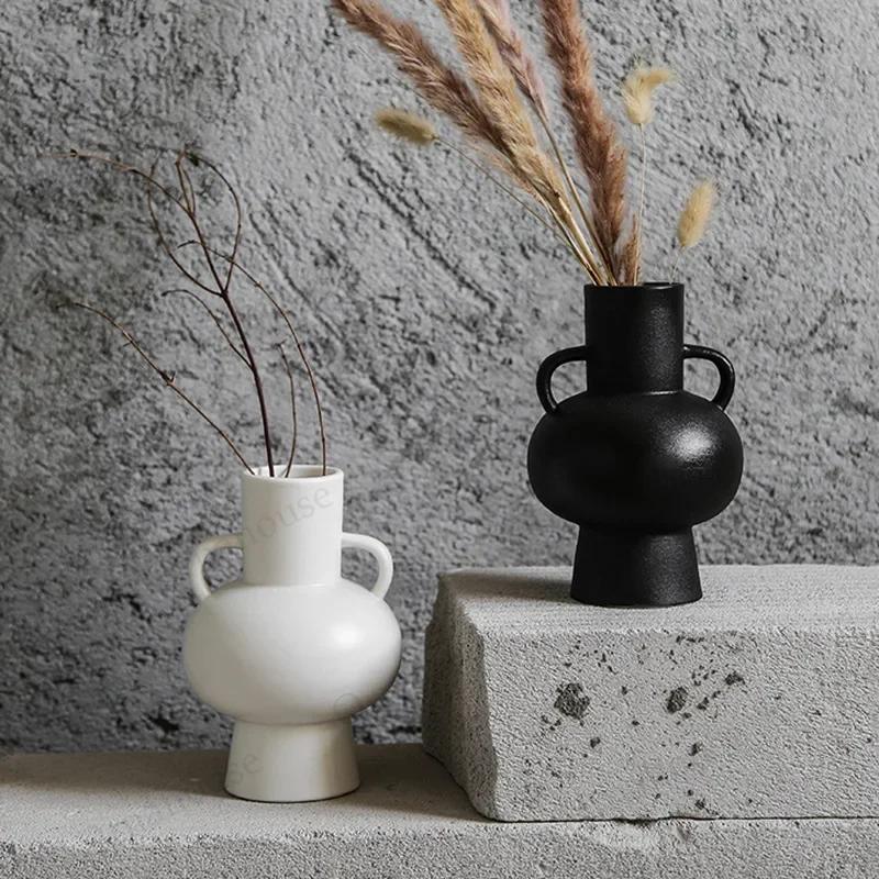 Creative Double Ear Ceramic Vase, Minimalist Geometric, Irregular Flower Arrangement, Decorative Ornaments, Nordic Ins Style
Creative Double Ear Ceramic Vase, Minimalist Geometric, Irregular Flower Arrangement, Decorative Ornaments, Nordic Ins Style