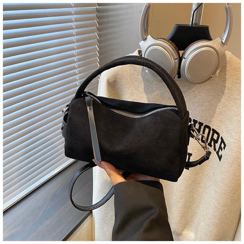 Fashiable Mini Size Shoulder Bag PU Leather Matte Suede Crossbody Bag Frosted Surface Pillow Bag Daily Use чёрный
Fashiable Mini Size Shoulder Bag PU Leather Matte Suede Crossbody Bag Frosted Surface Pillow Bag Daily Use чёрный