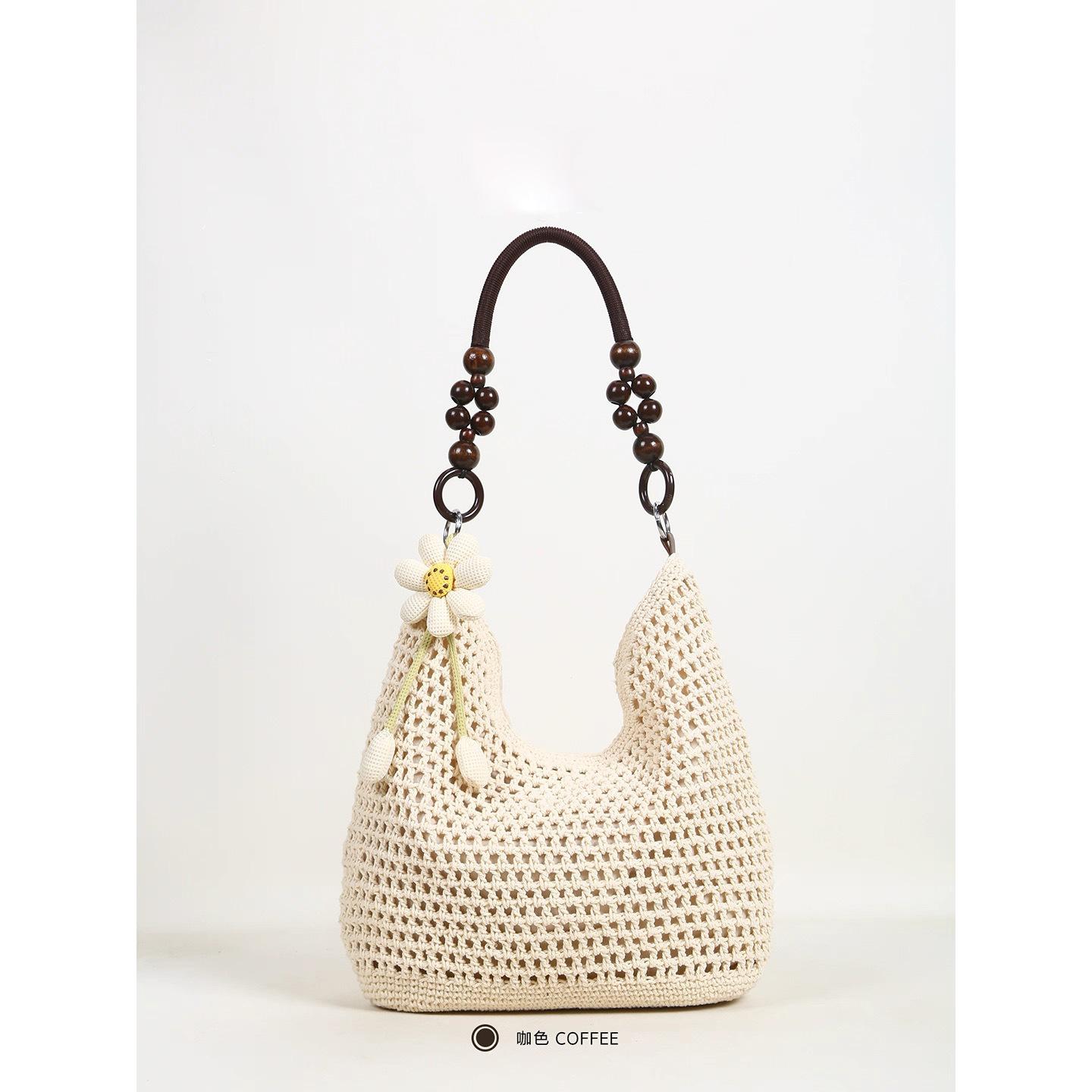 Woven bag summer new versatile shoulder seaside vacation beach bag literary hollow tote bag чёрный
Woven bag summer new versatile shoulder seaside vacation beach bag literary hollow tote bag чёрный