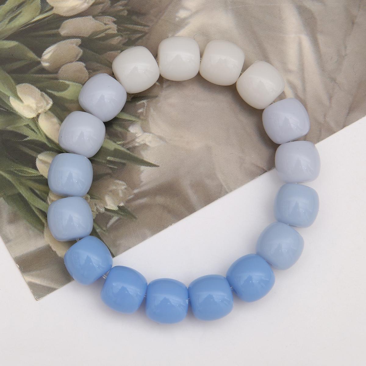 12 мм акриловый градиентный ледопроницаемый браслет для женщин и девочек, подарочные ювелирные аксессуары синий
12 мм акриловый градиентный ледопроницаемый браслет для женщин и девочек, подарочные ювелирные аксессуары синий