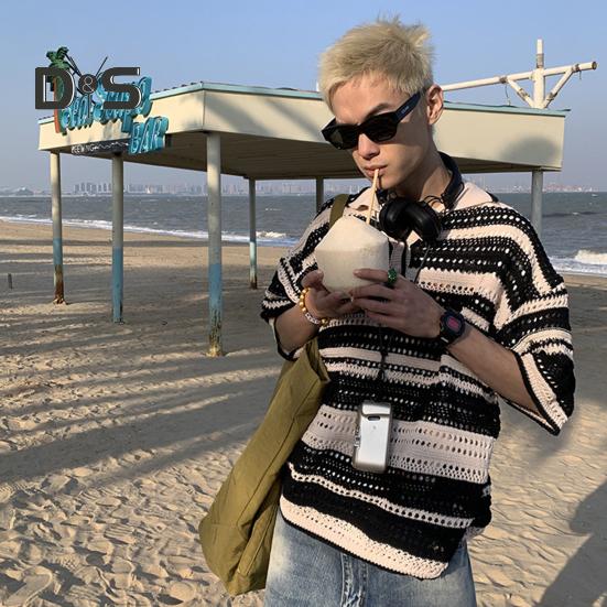 Men T shirt Striped Contrast Color Cutout Knitted Loose Half Sleeves Turn down Collar Casual Hip Hop Streetwear Men Top
Men T shirt Striped Contrast Color Cutout Knitted Loose Half Sleeves Turn down Collar Casual Hip Hop Streetwear Men Top