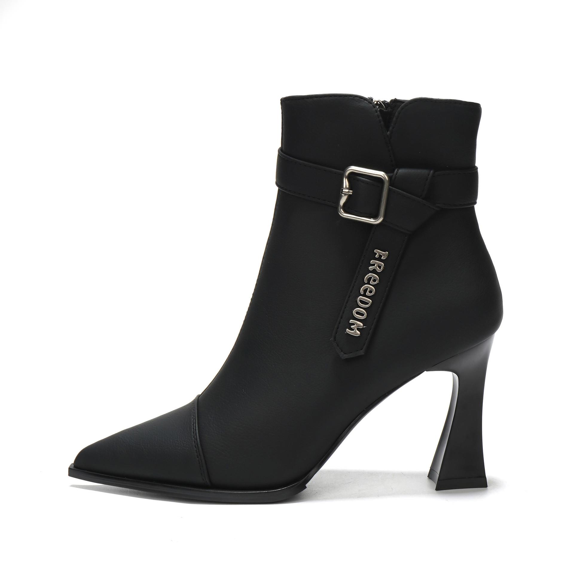 Side zipper boots, high heel boots, women s block heel fashion boots, autumn and winter, new fashion korean high heels 39 чорний
Side zipper boots, high heel boots, women s block heel fashion boots, autumn and winter, new fashion korean high heels 39 чорний