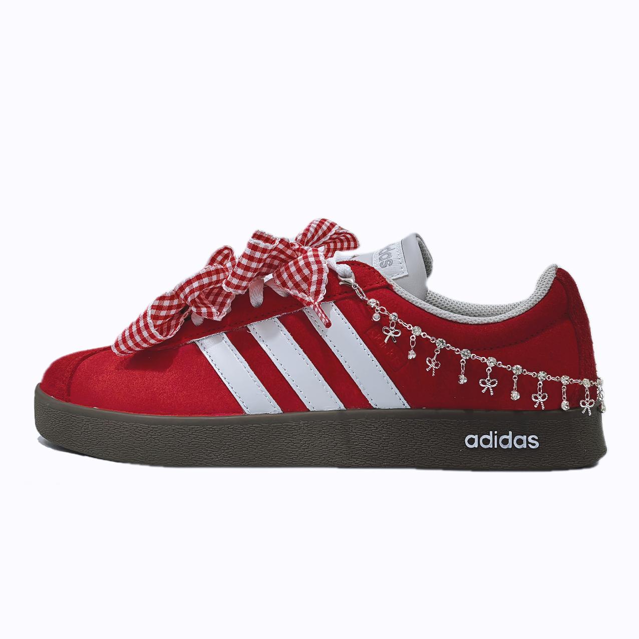 Adidas VL COURT 2.0 Dream Factory Red Plaid Sweetheart Knot Abrasion Resistant Low top German Army Trainers Women s Red JR2560(Team1468-) 37⅓
Adidas VL COURT 2.0 Dream Factory Red Plaid Sweetheart Knot Abrasion Resistant Low top German Army Trainers Women s Red JR2560(Team1468-) 37⅓