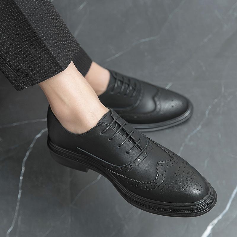 Spring new men s shoes brown leather shoes men s block business dress casual pointed wedding groom shoes 38
Spring new men s shoes brown leather shoes men s block business dress casual pointed wedding groom shoes 38