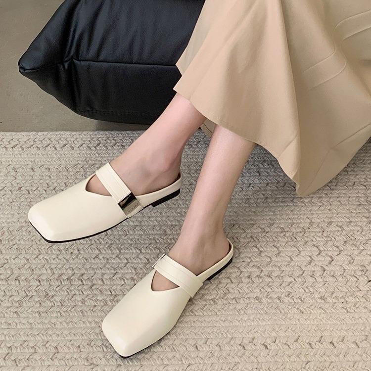 Flat-bottomed bag head and half slippers for women to wear 2025 new lazy grandma Doudou Muller shoes half tray soft leather tide 40
Flat-bottomed bag head and half slippers for women to wear 2025 new lazy grandma Doudou Muller shoes half tray soft leather tide 40