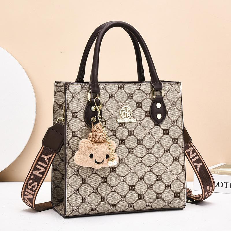 Bag Women s New Fashion Portable Small Square Bag Versatile Tote Premium Sense Shoulder Crossbody Bag Women s Bag
Bag Women s New Fashion Portable Small Square Bag Versatile Tote Premium Sense Shoulder Crossbody Bag Women s Bag