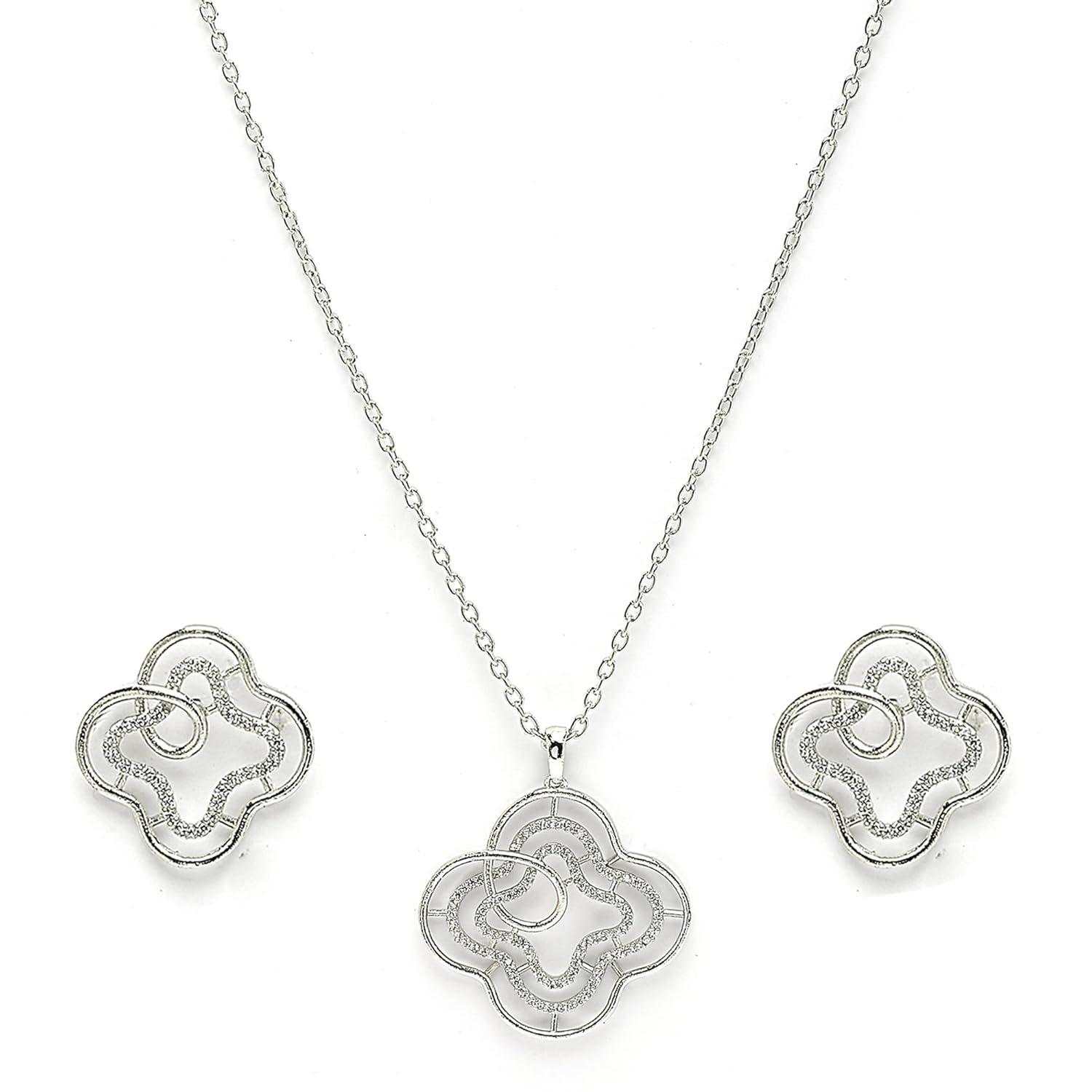 Современный набор украшений с подвеской «Бесконечная связь» и серьгами, украшенный кубическим цирконием, для женщин Onesize серебряный
Современный набор украшений с подвеской «Бесконечная связь» и серьгами, украшенный кубическим цирконием, для женщин Onesize серебряный