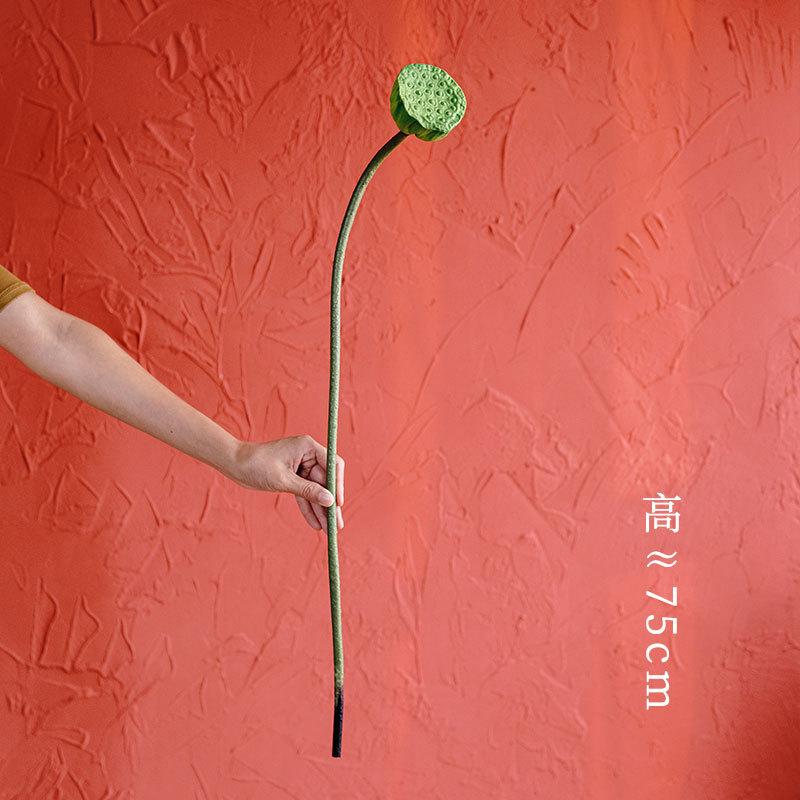 Lotus leaf lotus pod living room floral arrangement flower arrangement Buddhist hall offering Buddha fake flower ornament decoration
Lotus leaf lotus pod living room floral arrangement flower arrangement Buddhist hall offering Buddha fake flower ornament decoration