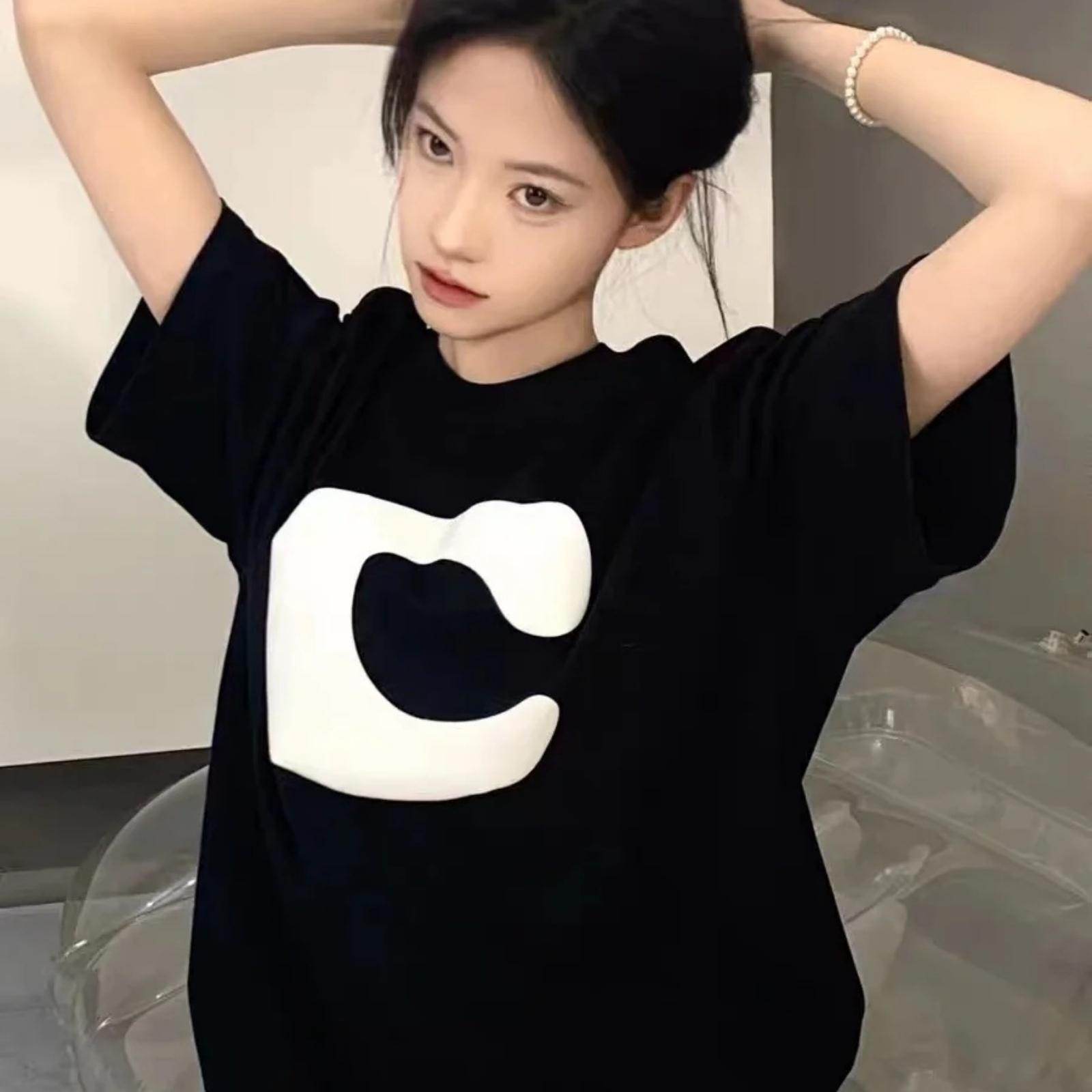 American Black Cotton Short Sleeve T-shirt Women Oversize Summer Loose C Letter Print Half Sleeve Shoulder T-shirt Tide XXXXXL різнокольоровий
American Black Cotton Short Sleeve T-shirt Women Oversize Summer Loose C Letter Print Half Sleeve Shoulder T-shirt Tide XXXXXL різнокольоровий