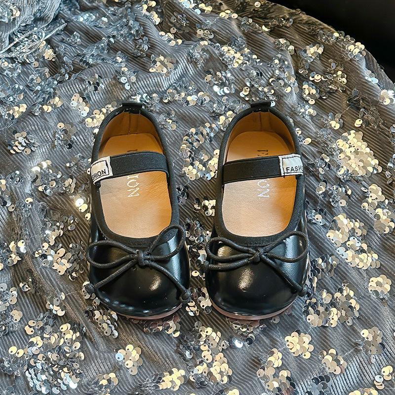 Girls Leather Shoes Slip-on Princess Ballet Dance Shoe for Kids Simple Bow Ins Trendy 2025 New Girls Performance Shoes Black 21 чёрный
Girls Leather Shoes Slip-on Princess Ballet Dance Shoe for Kids Simple Bow Ins Trendy 2025 New Girls Performance Shoes Black 21 чёрный
