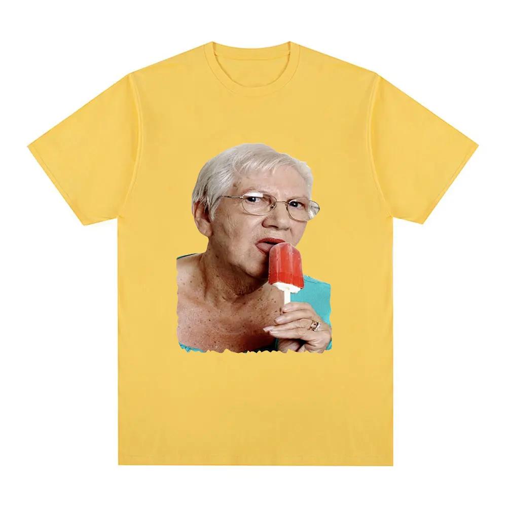 Creative and funny grandma licking red popsicle Tshirt cute grandma ice cream Tshirtcasual oversized Tshirt suitable for Women 4XL
Creative and funny grandma licking red popsicle Tshirt cute grandma ice cream Tshirtcasual oversized Tshirt suitable for Women 4XL