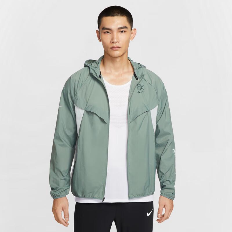 Nike Мужская тканая куртка с капюшоном HV2650 XL
Nike Мужская тканая куртка с капюшоном HV2650 XL