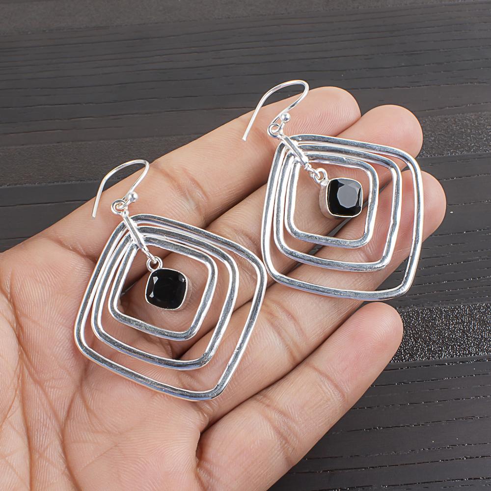 Black Onyx Cab Gemstone Jewelry, 925 Sterling Silver Earrings, Beautiful Onyx Silver Earrings For Thanksgiving Gift 2.44 Inches чорний
Black Onyx Cab Gemstone Jewelry, 925 Sterling Silver Earrings, Beautiful Onyx Silver Earrings For Thanksgiving Gift 2.44 Inches чорний
