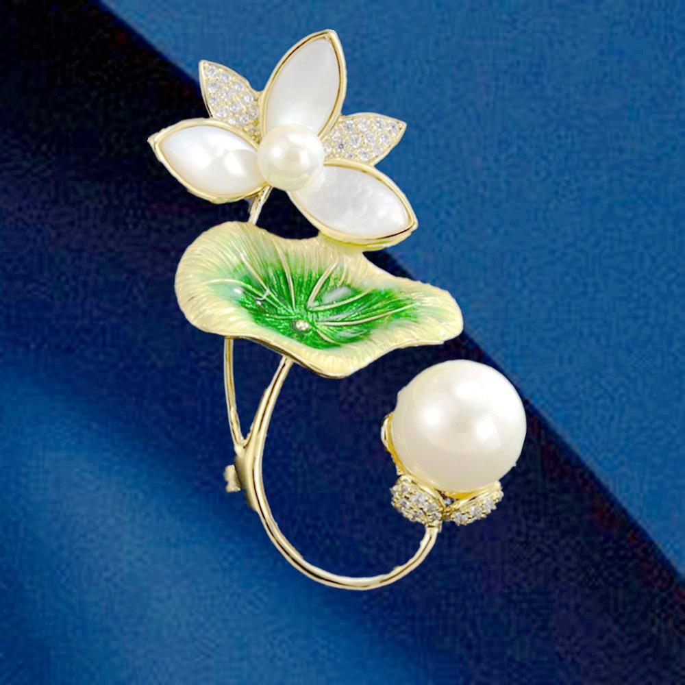 Chinese Lotus Brooch: High-End Drip Oil Craft Pin for Versatile Women’s Fashion and Luxury Accessory.
Chinese Lotus Brooch: High-End Drip Oil Craft Pin for Versatile Women’s Fashion and Luxury Accessory.