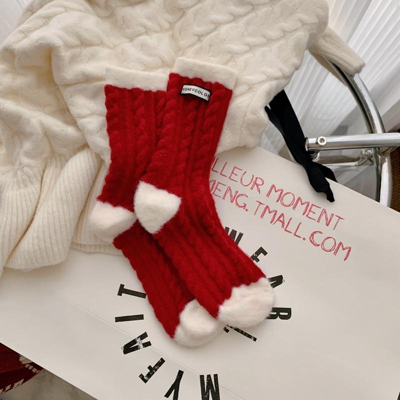 Winter New Year Velvet Socks with Red White Stripes for Women Mid Tube Socks Girls Warm Plush Red Socks Christmas Gift M
Winter New Year Velvet Socks with Red White Stripes for Women Mid Tube Socks Girls Warm Plush Red Socks Christmas Gift M