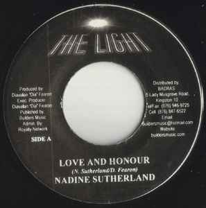 7inch Record NADINE SUTHERLAND / GHOST - Love And Honour / Can t Stop My Dre NONE The Light 2003 Jamaica Reggae, Ska & Dub Used
7inch Record NADINE SUTHERLAND / GHOST - Love And Honour / Can t Stop My Dre NONE The Light 2003 Jamaica Reggae, Ska & Dub Used