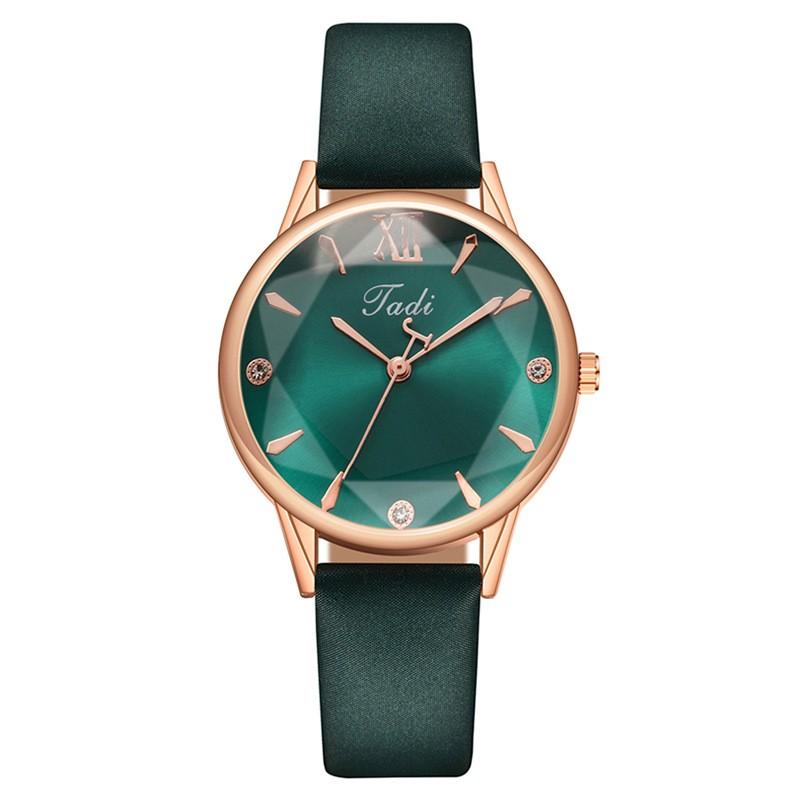 Women s Fashion Vintage Watch One Size
Women s Fashion Vintage Watch One Size