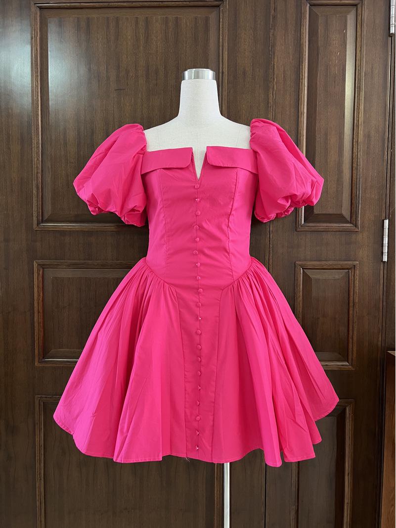 Elegant French Retro High-Waisted Fishbone Pleated Dress XL
Elegant French Retro High-Waisted Fishbone Pleated Dress XL