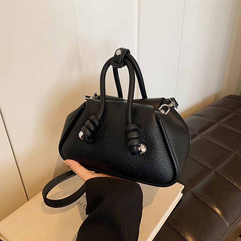 Красная искусственная кожа женские сумки через плечо летние дорожные маленькие сумки женские повседневные мягкие сумки через плечо
Красная искусственная кожа женские сумки через плечо летние дорожные маленькие сумки женские повседневные мягкие сумки через плечо