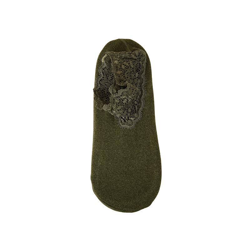 Warm, Comfortable Silicone Non-Slip Lace Socks for Women One Size
Warm, Comfortable Silicone Non-Slip Lace Socks for Women One Size