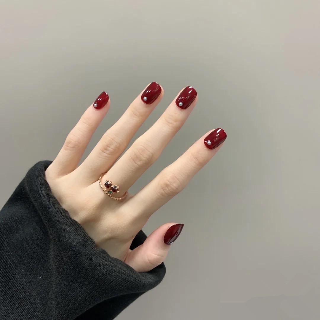Short Burgundy Removable False Nails for Daily Wear - Chinese New Year Pearl Nail Patches
Short Burgundy Removable False Nails for Daily Wear - Chinese New Year Pearl Nail Patches
