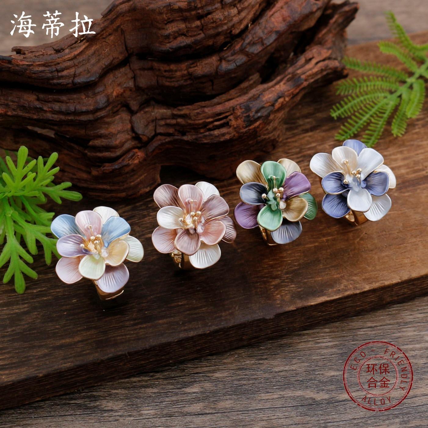 New enamel geometric flower elastic ring, women s high-end spring and summer petal ring
New enamel geometric flower elastic ring, women s high-end spring and summer petal ring