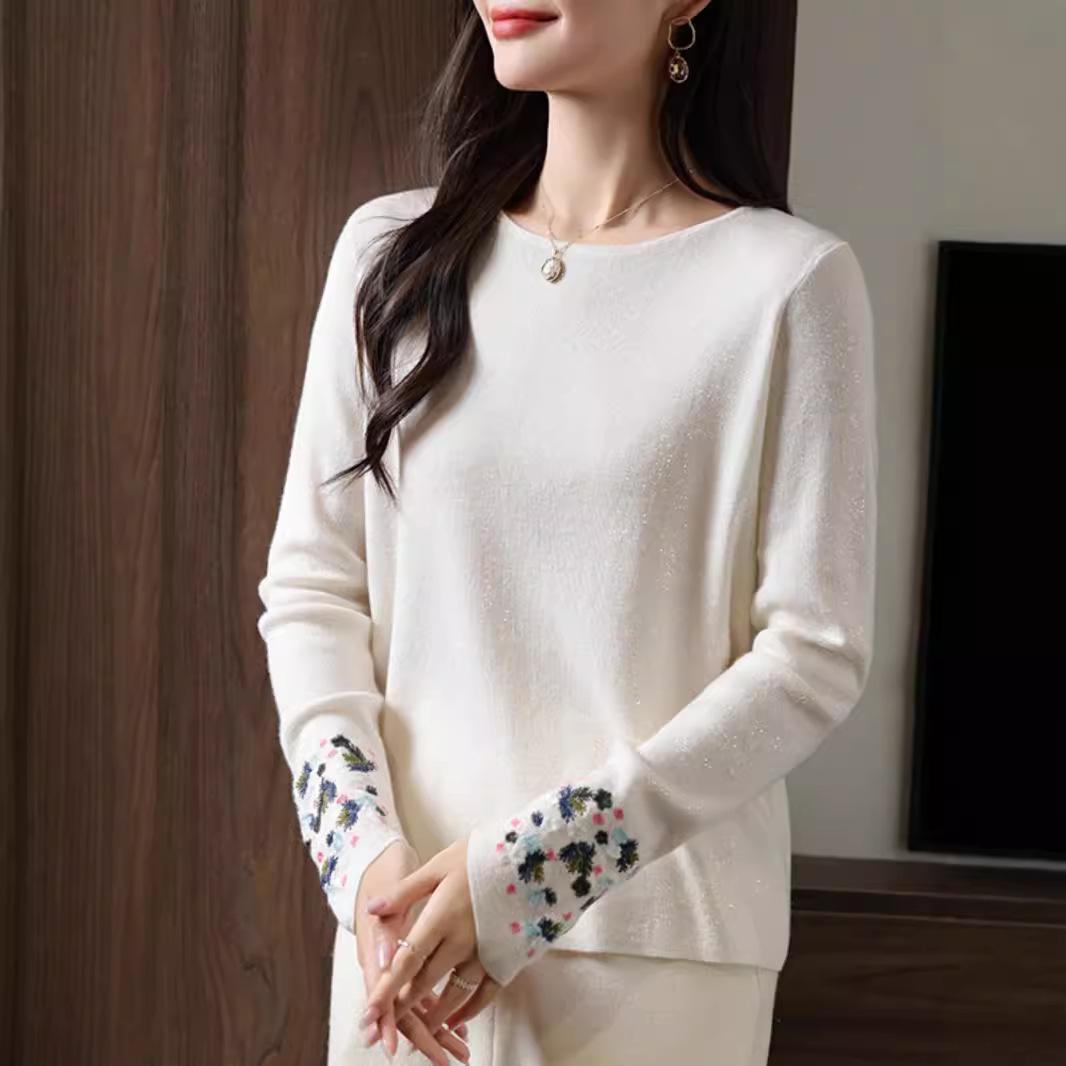 Women s Merino Wool Lurex Sweater with Embroidery - Chinese Style Color Block L (55-64 kg) чорний
Women s Merino Wool Lurex Sweater with Embroidery - Chinese Style Color Block L (55-64 kg) чорний
