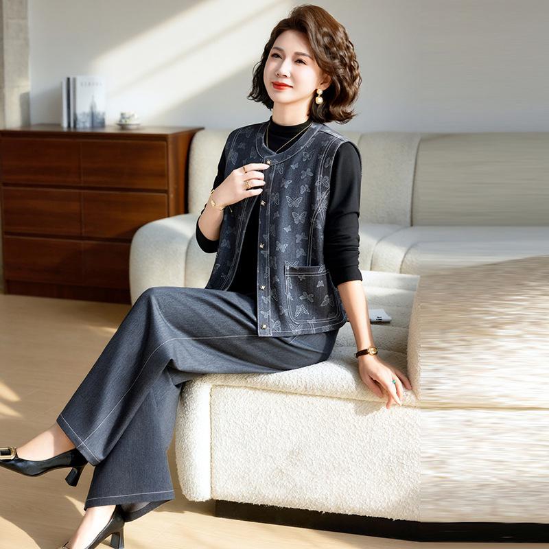 Spring New Arrival Mother s Casual Printed Denim Vest, Top & Trousers Set for Middle-Aged & Elderly Women XL (110-125 jin)
Spring New Arrival Mother s Casual Printed Denim Vest, Top & Trousers Set for Middle-Aged & Elderly Women XL (110-125 jin)