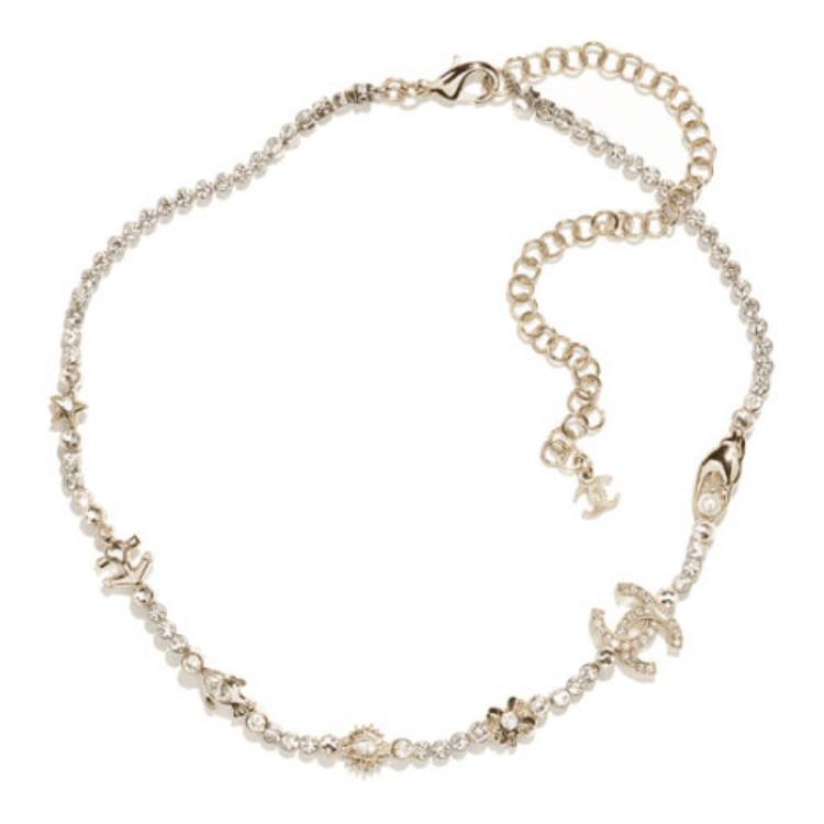 Chanel 25C Early Spring Double C Geometric Pattern Trim Design Metal Imitation Pearl Rhinestone Necklace Women necklace Silver ABE912-B19269-NADEK Box+Padding Board
Chanel 25C Early Spring Double C Geometric Pattern Trim Design Metal Imitation Pearl Rhinestone Necklace Women necklace Silver ABE912-B19269-NADEK Box+Padding Board