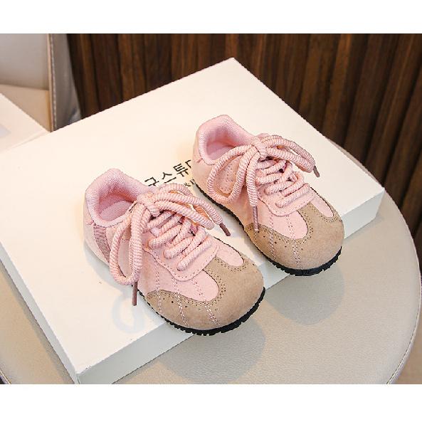 Children s retro sports shoes, new style boys and girls soft-soled versatile fashion sneakers 32 рожевий
Children s retro sports shoes, new style boys and girls soft-soled versatile fashion sneakers 32 рожевий