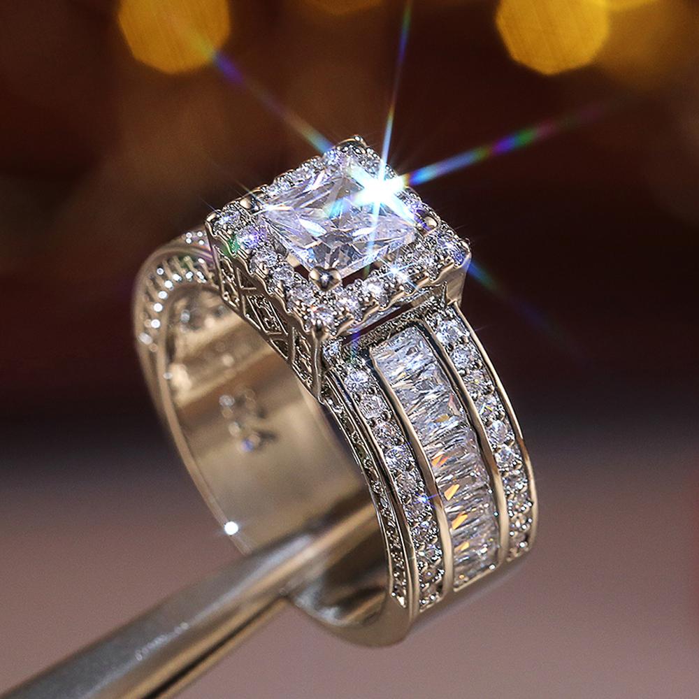 Huitan Luxury Classic Crystal Cubic Zirconia Women Ring with Square Princess Cut Zircon Wedding Anniversary Present Hot Zircon 6&Copper Plated белый
Huitan Luxury Classic Crystal Cubic Zirconia Women Ring with Square Princess Cut Zircon Wedding Anniversary Present Hot Zircon 6&Copper Plated белый