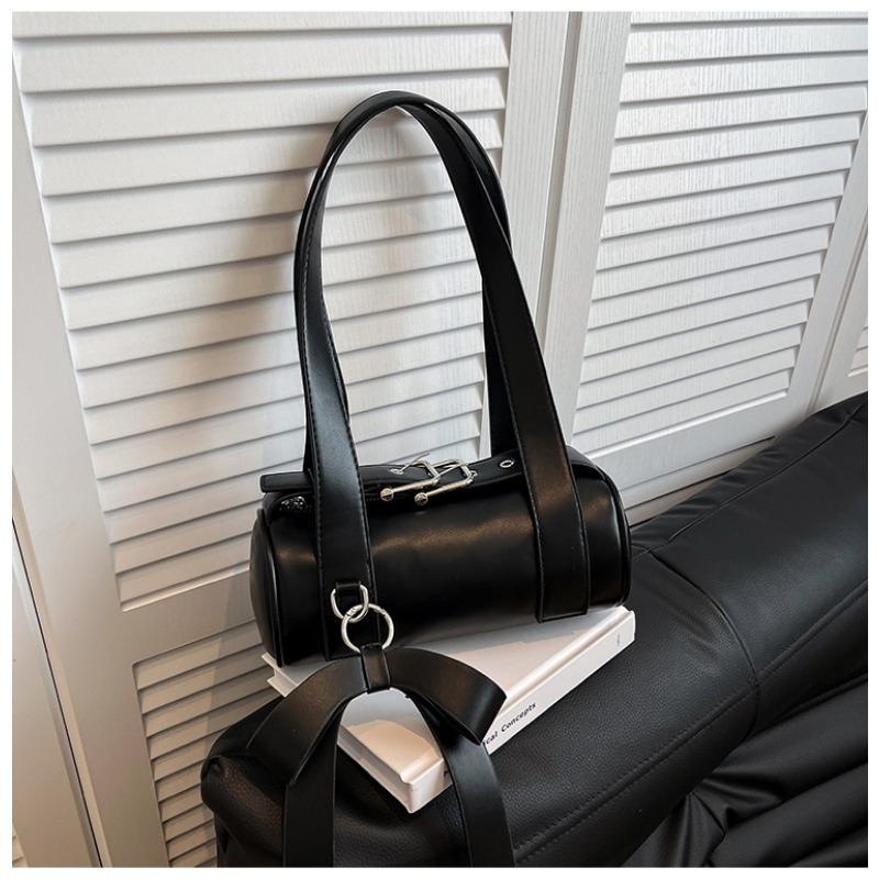 Casual pillow bag new solid color shoulder messenger bag large capacity personalized portable women s bag чорний
Casual pillow bag new solid color shoulder messenger bag large capacity personalized portable women s bag чорний