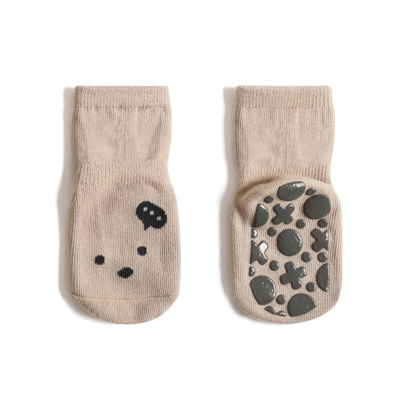Весенне-осенние детские носки из чесаного хлопка, крутые нескользящие носки для маленьких детей, летние для мальчиков и девочек S
Весенне-осенние детские носки из чесаного хлопка, крутые нескользящие носки для маленьких детей, летние для мальчиков и девочек S