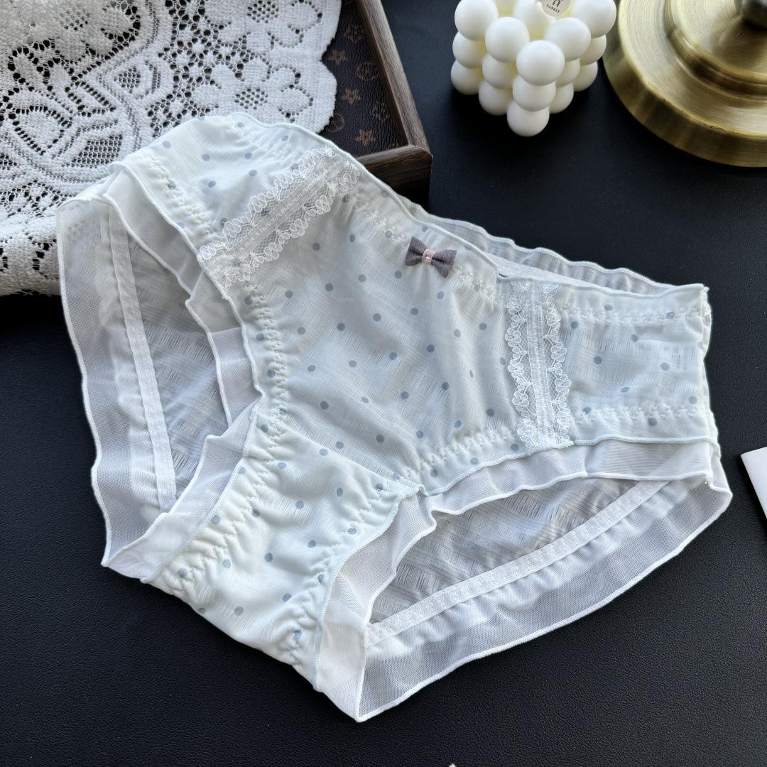 Женские весенне-осенние милые трусики из ледяного шелка в горошек с кружевной отделкой XL циан
Женские весенне-осенние милые трусики из ледяного шелка в горошек с кружевной отделкой XL циан