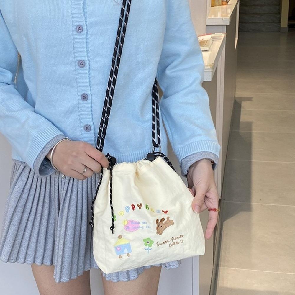 Embroidery Nylon Shoulder Bag Multicolor Mobile Phone Pack Drawstring Crossbody Bag Travel Style B
Embroidery Nylon Shoulder Bag Multicolor Mobile Phone Pack Drawstring Crossbody Bag Travel Style B