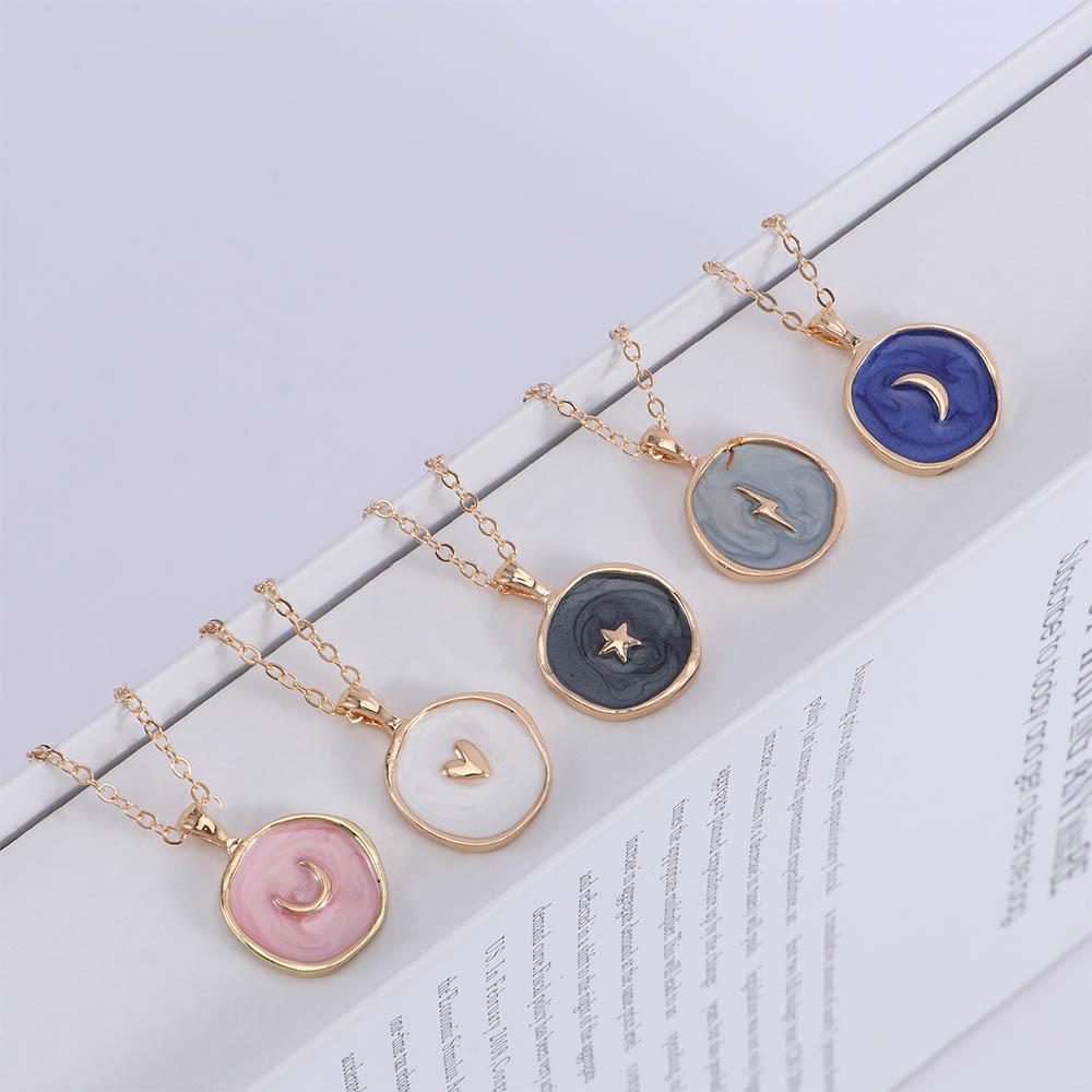Pendant Charming Pendant Moon Heart Star Round Clavicle Chain Necklaces Jewelry Fashion Accessories чёрный
Pendant Charming Pendant Moon Heart Star Round Clavicle Chain Necklaces Jewelry Fashion Accessories чёрный