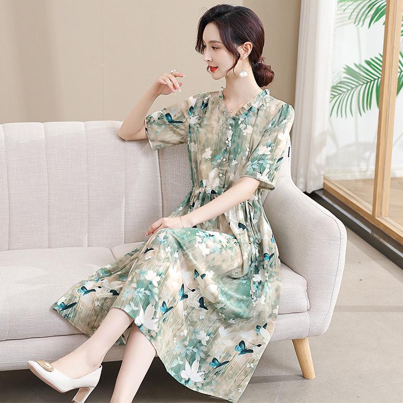 2025 Summer Floral V-Neck Chiffon Dress for Young Moms - Plus Size High-End Style for Middle-Aged and Elderly XXXL
2025 Summer Floral V-Neck Chiffon Dress for Young Moms - Plus Size High-End Style for Middle-Aged and Elderly XXXL