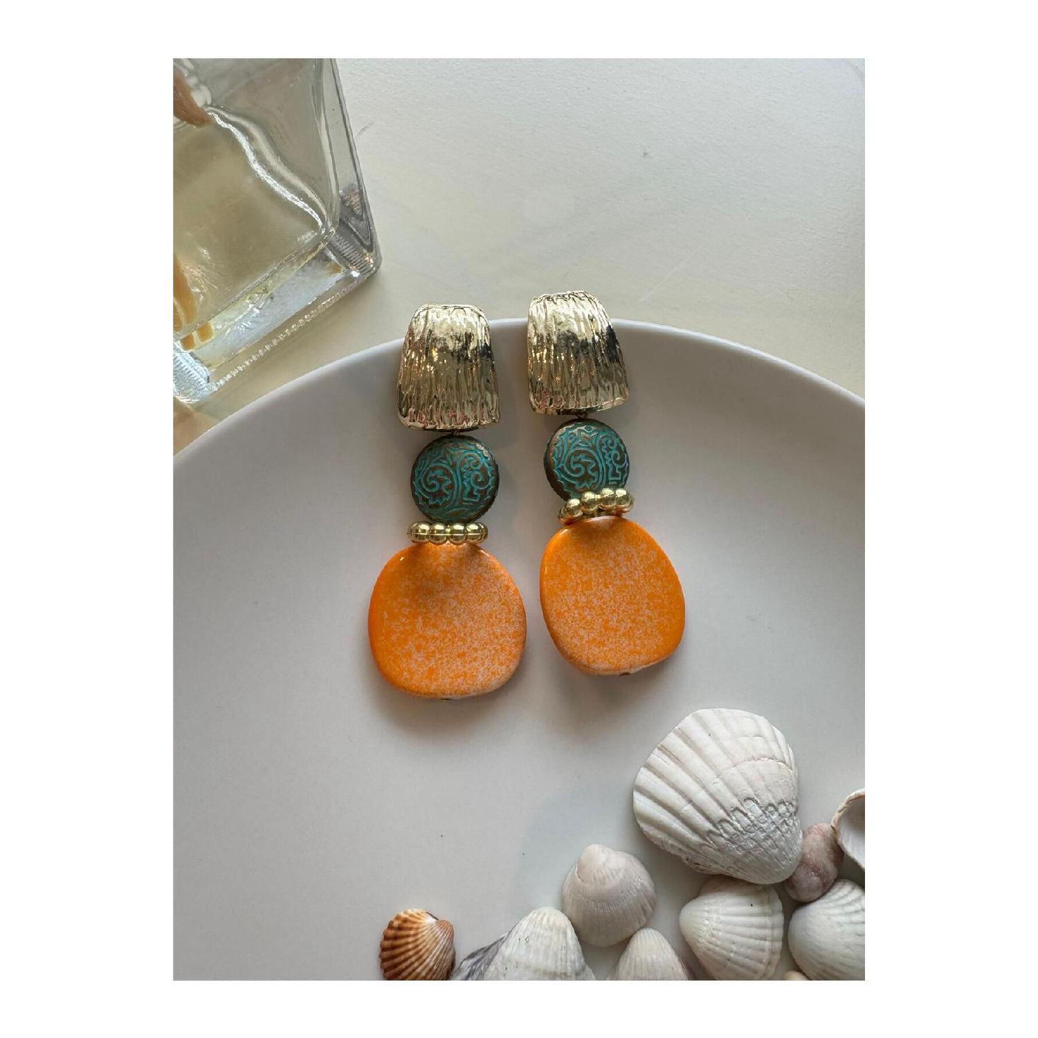 Оранжево-зеленые серьги с бисером оранжевый 
Оранжево-зеленые серьги с бисером оранжевый