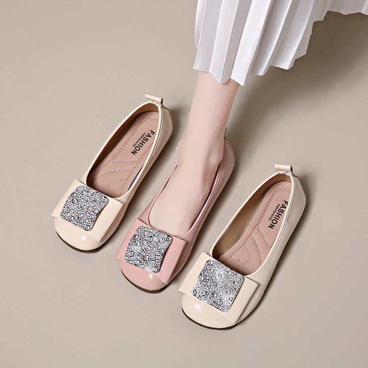 Internet celebrity fashion bag head half slippers women 2025 new summer wear versatile non-slip rhinestone square head flat shoes 43 бежевий
Internet celebrity fashion bag head half slippers women 2025 new summer wear versatile non-slip rhinestone square head flat shoes 43 бежевий
