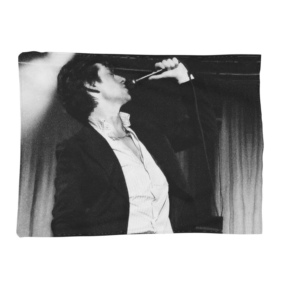 A-Alex Turner A-Arctics Monkeys Music Tour Blanket Soft Warm Flannel Throw Blanket Bedspread for Living room Picnic Travel Sofa 80x120cm
A-Alex Turner A-Arctics Monkeys Music Tour Blanket Soft Warm Flannel Throw Blanket Bedspread for Living room Picnic Travel Sofa 80x120cm