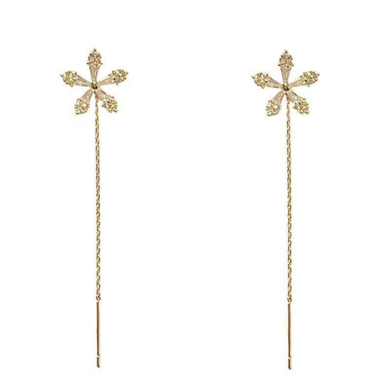 S925 Sterling Silver Micro-set Stud Earrings: 2024 Trendy Korean Style Long Elegant Earrings for Women.
S925 Sterling Silver Micro-set Stud Earrings: 2024 Trendy Korean Style Long Elegant Earrings for Women.