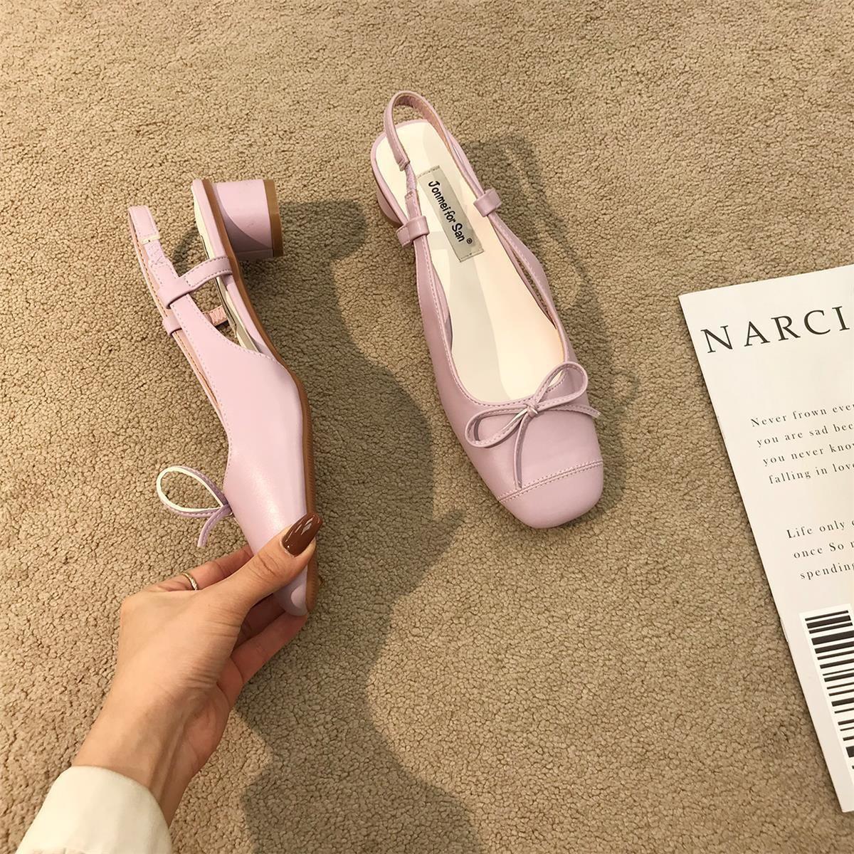 Internet celebrity retro French bow versatile sandals 2025 new early autumn thick heel bag head square head light mouth single shoes 40 чорний
Internet celebrity retro French bow versatile sandals 2025 new early autumn thick heel bag head square head light mouth single shoes 40 чорний